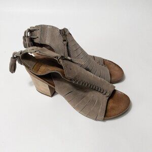 Miz Mooz Maddie Leather Heeled Sandals With Side Zipper & Tassel Accents Size 7.